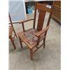 Image 2 : 2 Oak Dining Room Chairs