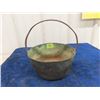 Image 2 : C.1850 Hudsons Bay Co Original Fur Trade Copper Pot in Great Condition with Nice Patina 7.5" Across 