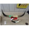Image 1 : Long Horns 32" Spread - 1 Side broken/Taped On & Powder Horn - No Bottom