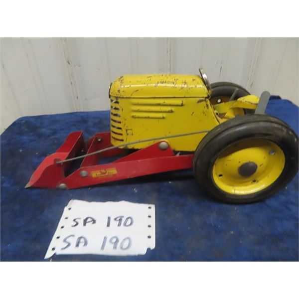 Super Six Pressed Metal Tractor & Loader