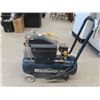 Image 1 : Mastercraft 2 HP 8 Gal Air Compressor