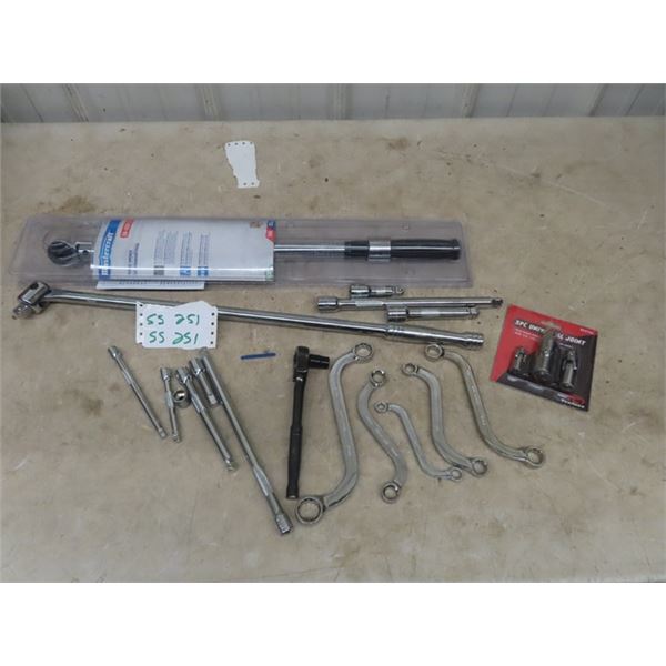 New Mastercraft 1/2" 250lb Torch, Strong Bar + a Few 1/4 + 3/8 Sockets plus Wrenches