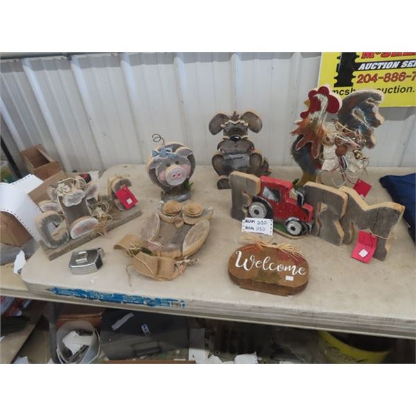 7  Barnboard Displays; Tractor, Farm Animals, Rooster17"x 10"