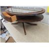 Image 3 : Duncan Phyfe Oval Coffee Tabe with Fitted Glass 15" x 36" x 21"
