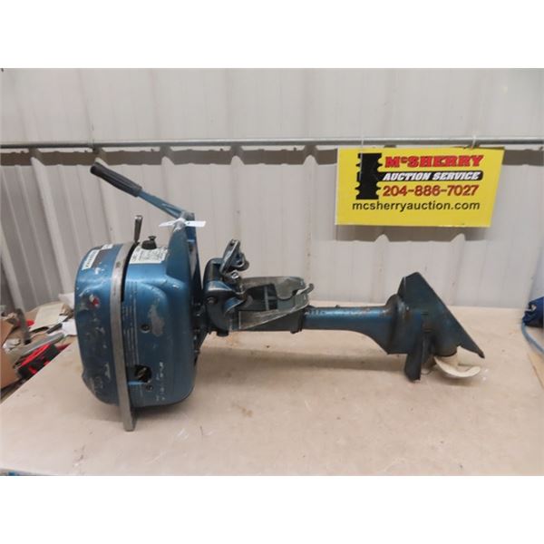 Evinrude Light Twin 3 Outboard - Should Run - Last Time Started was 3 years ago- Stored since then