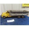 Image 1 : Lincoln Pressed Metal Dump Truck 20"x5"x7.5"