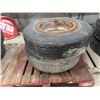 Image 2 : 2 - 255/70R22.5 Tires with Rims