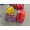 Image 2 : 6 Fuel Cans