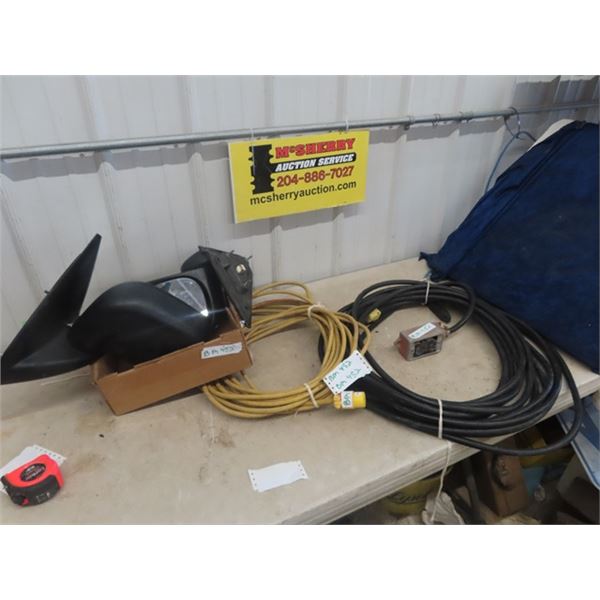 2 Heavy Extension Cords & Set of Extension Mirrors