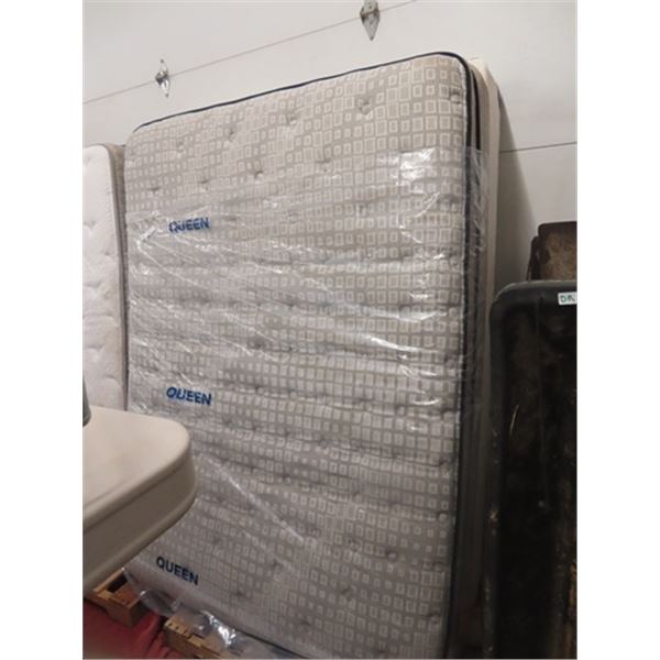 Queen Mattress & Box Spring 60 " Wide