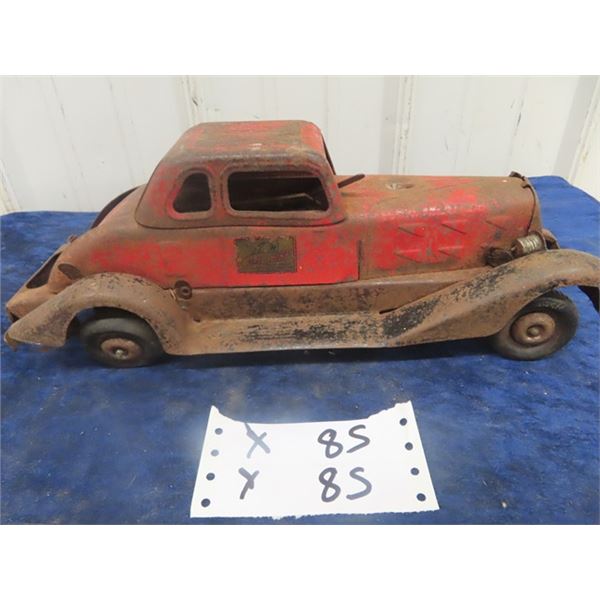 HOGE Pressed Meta Fire Chief Wind Up Car - In Rough Shape 14" x 5" x 5.5 "