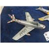 Image 2 : 3 Die Cast Planes; 2) Airforce 9" x 9" , 1) Passenger 6" x 8"