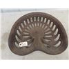 Image 1 : Hoover + Co Cast Implement Seat