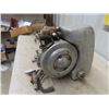 Image 2 : Vintage Johnson Outboard Motor