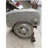 Image 3 : Vintage Johnson Outboard Motor