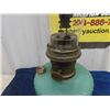 Image 3 : Aladdin Green Lamp wth Chimney