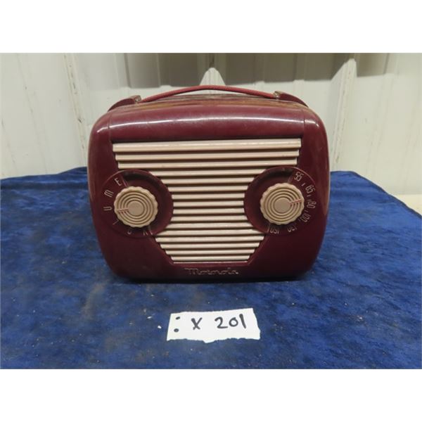 Motorola Bakelight Radio