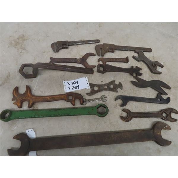 15 Old Wrenches; John Deere, Cockshutt, Rock Island plus more