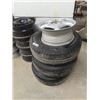Image 1 : 3 Pirelli Tires P4 215/70R15 & 3 Steel Rims & 1 Aluminium Rim from a Buick Le Sabre