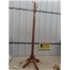 Image 1 : Oak Coat Tree
