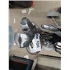 Image 1 : 14 Altima 3 Right Handed Golf Clubs with Bag + Cart