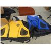 Image 1 : 2 Life Jackets