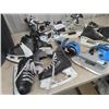 Image 3 : 6 Pairs of Youth Size Hockey Skates & Tub