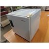 Image 2 : Danby Bar Fridge