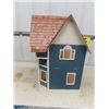 Image 4 : Wooden Doll House 28" x 23" x 15"