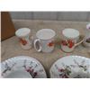 Image 3 : Prairie Crocus + Lily, Melba Cream + Sugar, Tea Sandwich Server