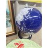 Image 2 : Globe, Pictures of Paris, Carltonware Display plus more