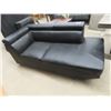 Image 1 : Leather Chase Lounger