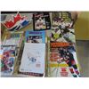 Image 2 : Hockey Magazines, Mini Jersey, Hockey Displays