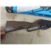 Image 2 : Daisy 3 L.A. BB Rifle Gun with Box- New Old Stock Never Played With