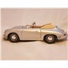 Image 2 : 1/18 Porsche 356B Cabriolet 1961 Silver convertible