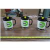 Image 2 : 3 Cargill Plastic Mugs