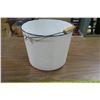 Image 3 : White Enamel Pail