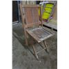 Image 5 : 2 Wooden Folding Chairs & Wooden Folding Table