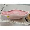 Image 5 : Pretty pink pottery dish and musical porcelain ornament