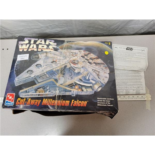 Star Wars cut-away milennium falcon model kit