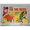 Image 2 : Vintage Press & Go fun fire house in original box