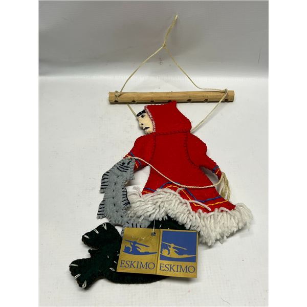 Canadian Eskimo Art Wall hanging w/tag (Approx: 14x7.5")