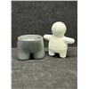 Image 2 : Mid Century Figural 2 pc Salt & Pepper Set Shakers Approx: 4"T 3"W