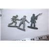 Image 3 : 1 Bag of Grey Colour Plastic Soldiers (100)
