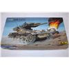 Image 5 : 4X THE BID PRICE - 1:35 model kits - (3) Tanks, (1) Armoured Carrier
