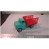 Image 2 : 1950's reliable plastic farm truck - 11" long