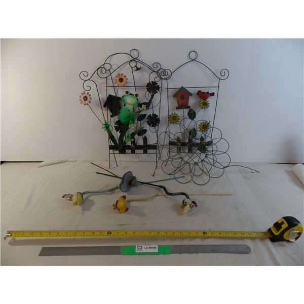 Lawn ornaments - vintage springy chicken heads - metal lawn stake ornaments