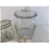 Image 2 : (6) plates + glass water dispenser + jar