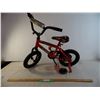 Image 1 : *Kids bike with training wheels - flat wheels, needs repair