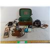 Image 1 : Vintage cameras with carry case + acc.- Kodak + Edindex